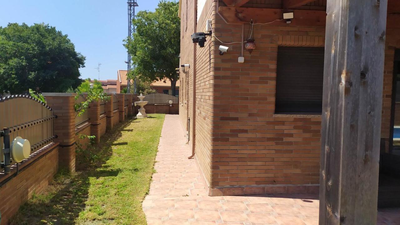 Chalet Moderno Con Piscina En Calafell Villa Eksteriør billede