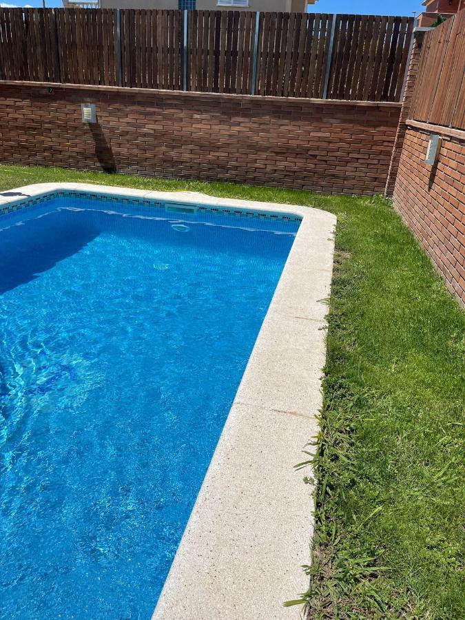 Chalet Moderno Con Piscina En Calafell Villa Eksteriør billede