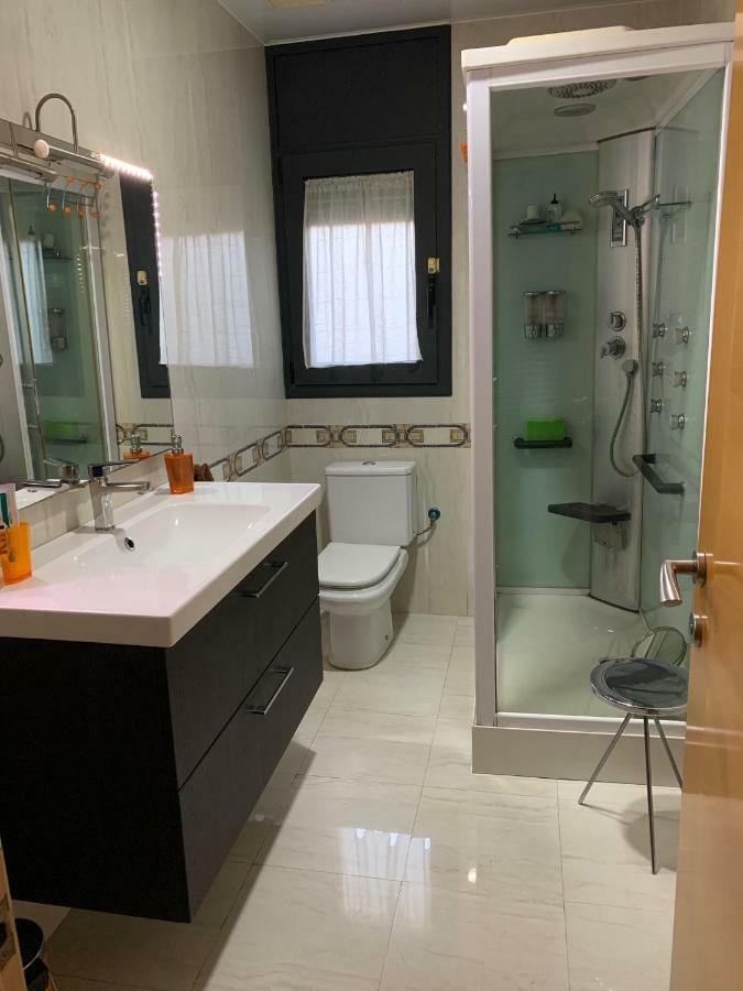 Chalet Moderno Con Piscina En Calafell Villa Eksteriør billede