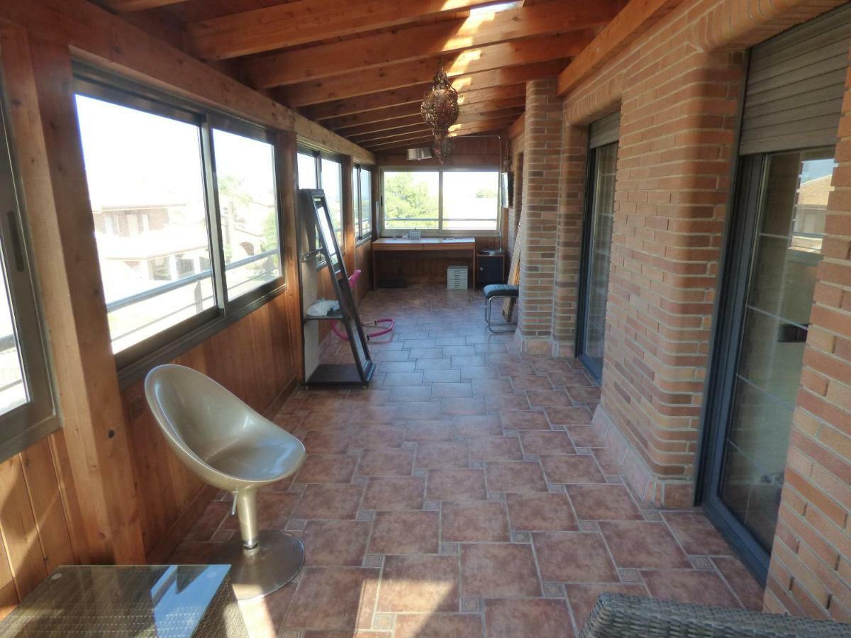 Chalet Moderno Con Piscina En Calafell Villa Eksteriør billede