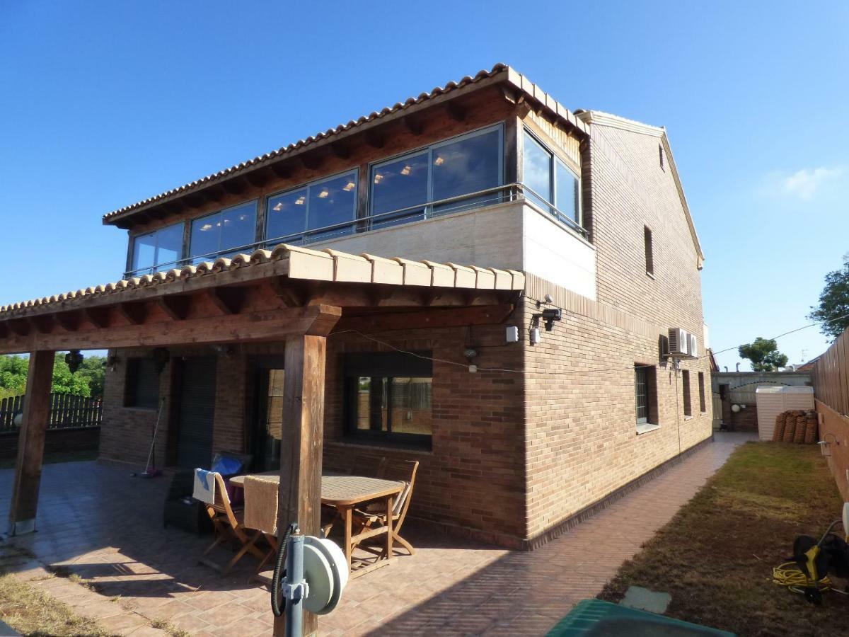 Chalet Moderno Con Piscina En Calafell Villa Eksteriør billede