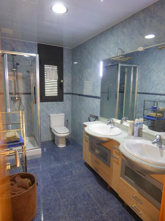 Chalet Moderno Con Piscina En Calafell Villa Eksteriør billede